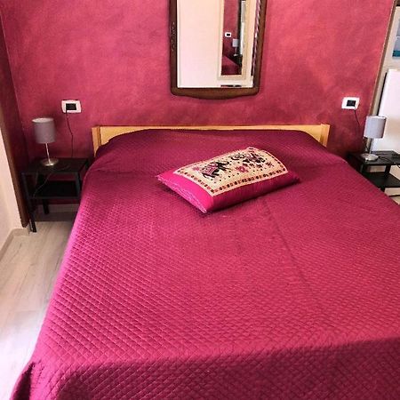 Levante Rooms Scalea Luaran gambar