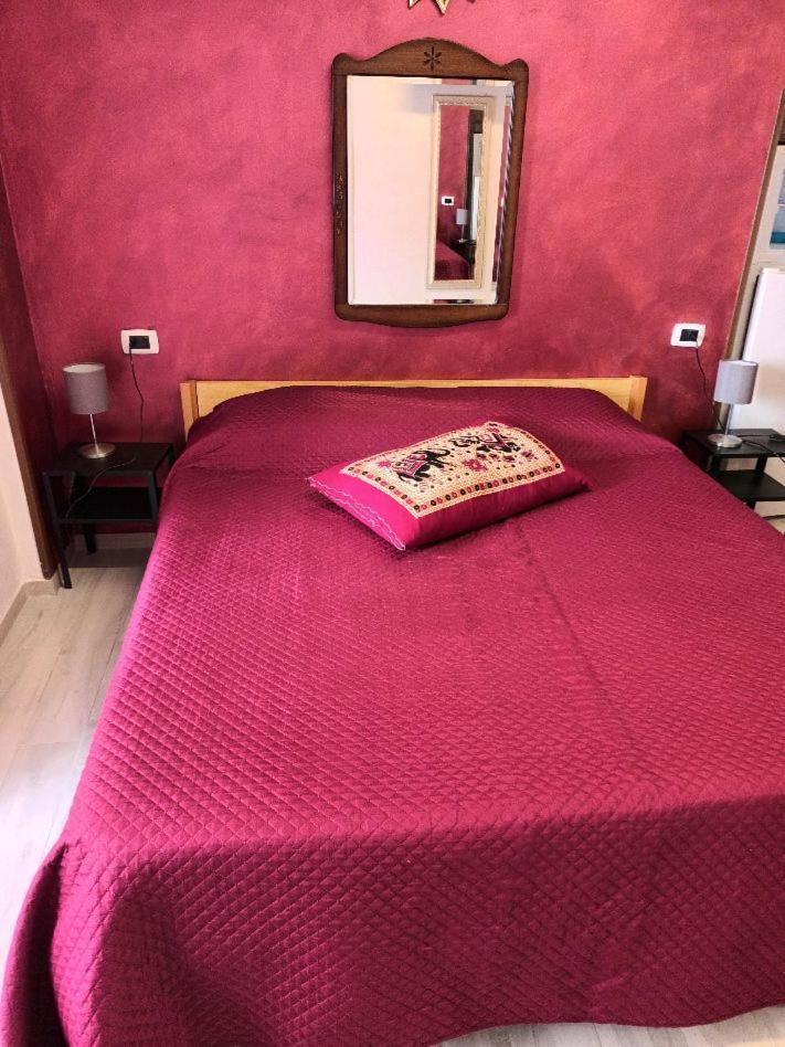 Levante Rooms Scalea Luaran gambar