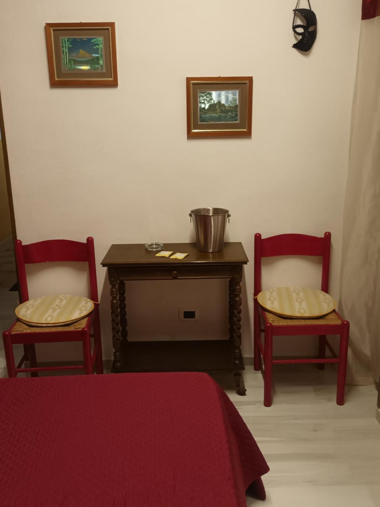 Levante Rooms Scalea Luaran gambar