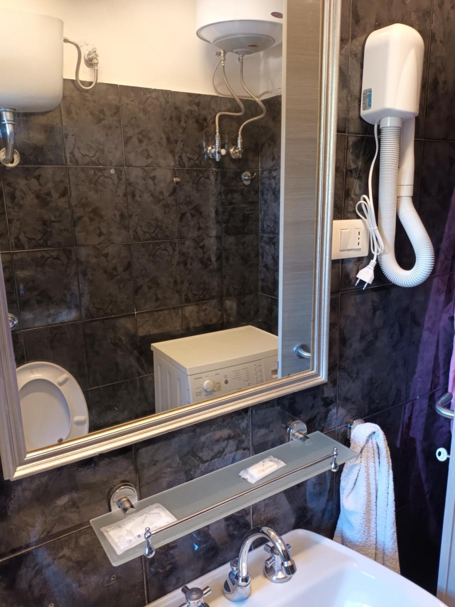 Levante Rooms Scalea Luaran gambar
