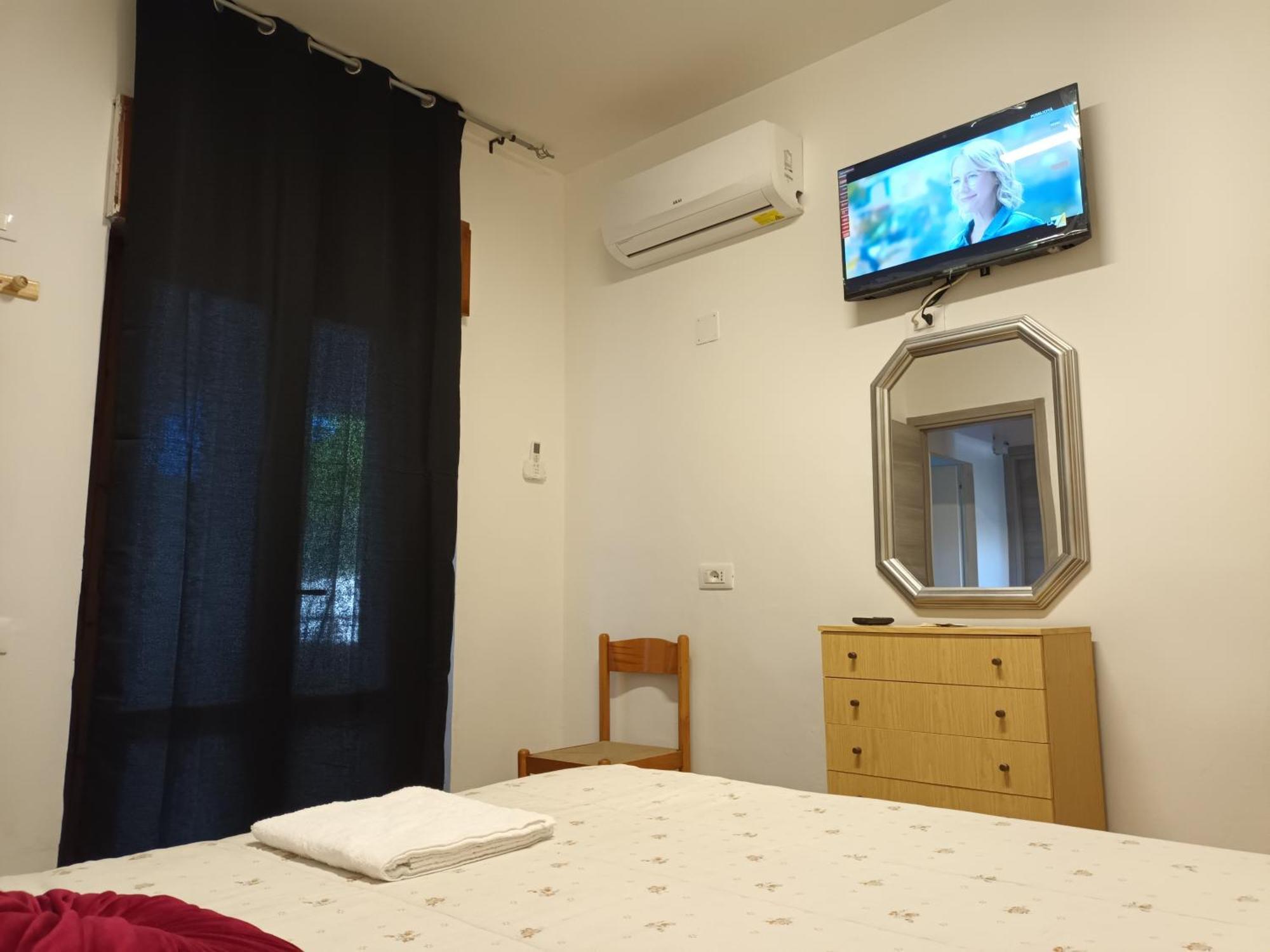 Levante Rooms Scalea Luaran gambar