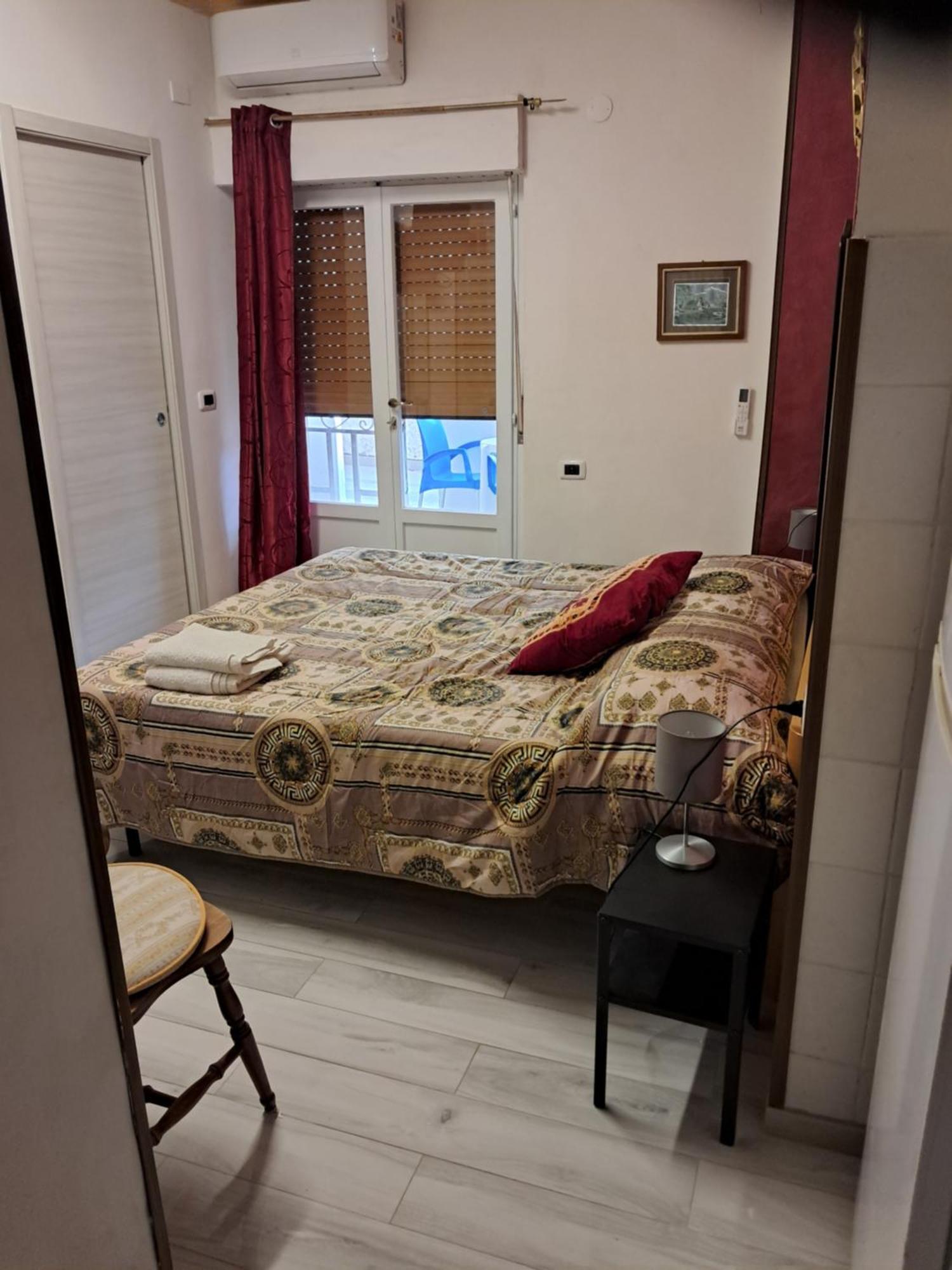 Levante Rooms Scalea Luaran gambar
